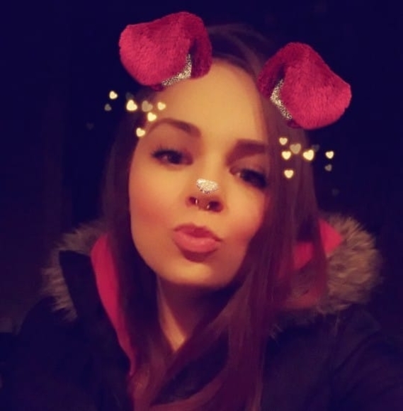 Meet your Posher, Carissa - Picture 1 of 1